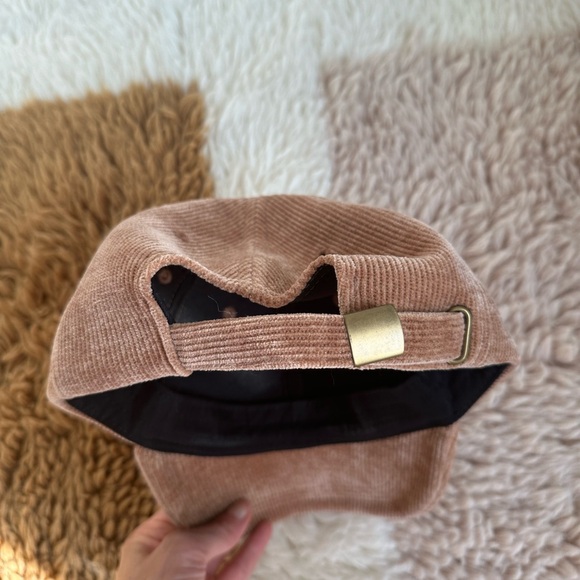 Anthropology corduroy cap - Picture 4 of 7
